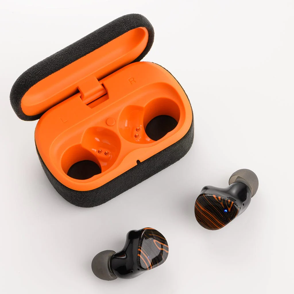 1399-noble-audio-fokus-triumph-true-wireless-in-ear-headphones-2.webp Noble Audio FoKus Triumph True Wireless In-Ear Headphones